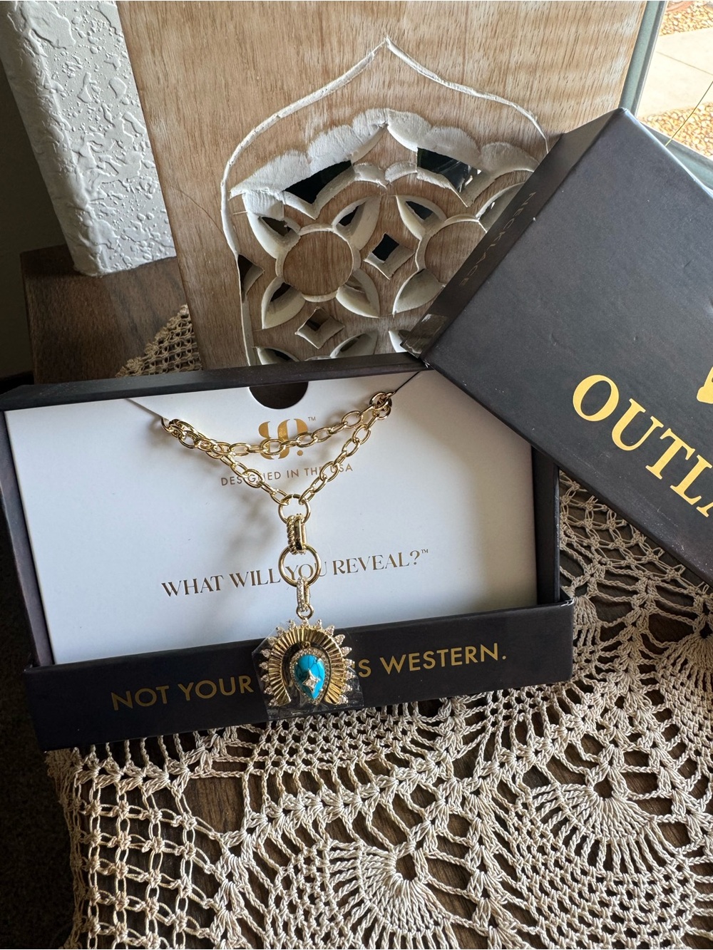 Outlaw Turquoise Sunburst Pendant Necklace - Gold